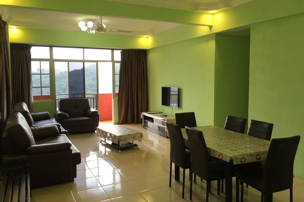 Standard Apartment, 3 Bedrooms | Living room | Flat-screen TV