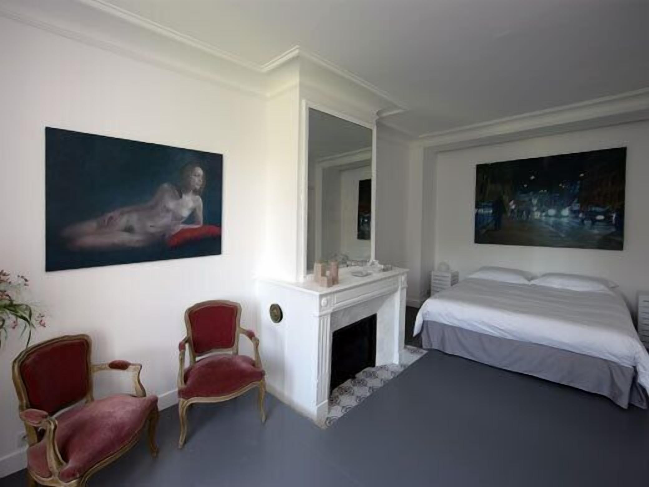 apartment, 1 bedroom (vincent) | premium bedding, in-room safe, desk, soundproofing