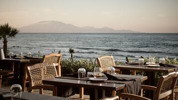 Serveert lunch en diner, Mediterrane gerechten