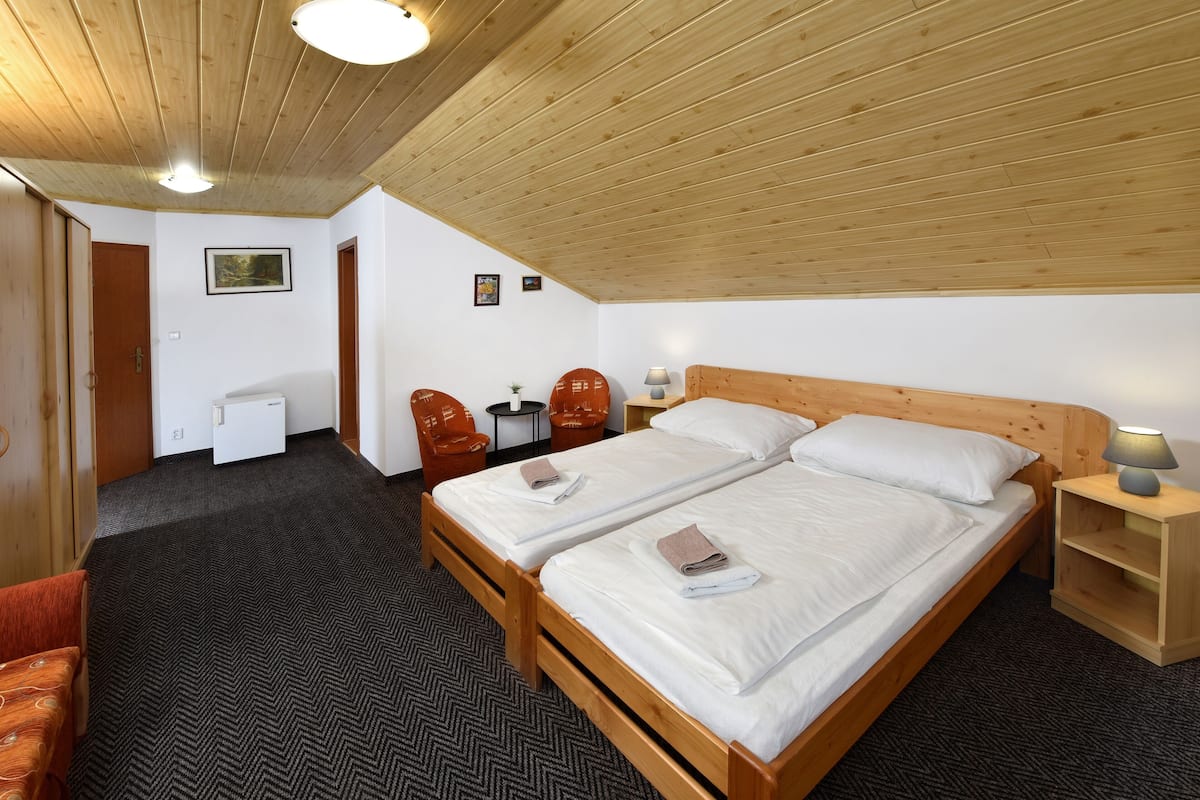Desk, free WiFi, bed sheets