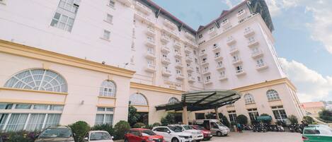 Fachada da propriedade