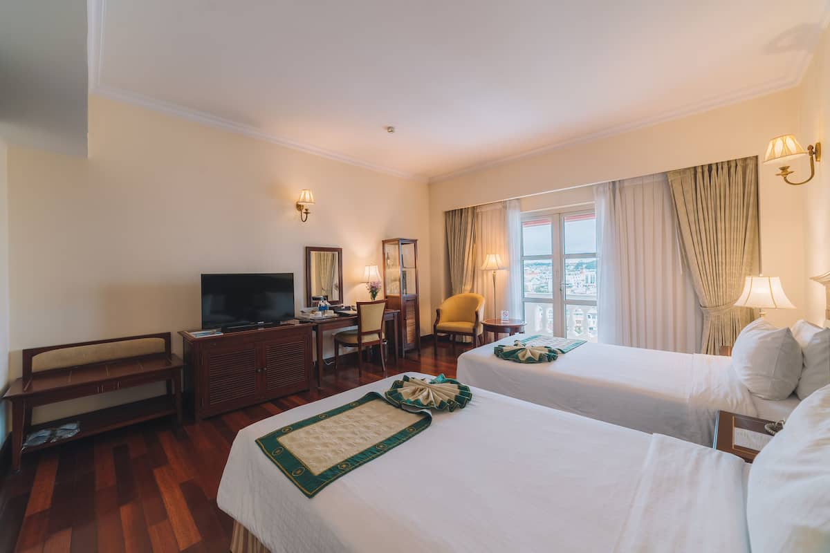 1 Schlafzimmer, Minibar, Zimmersafe, Schreibtisch