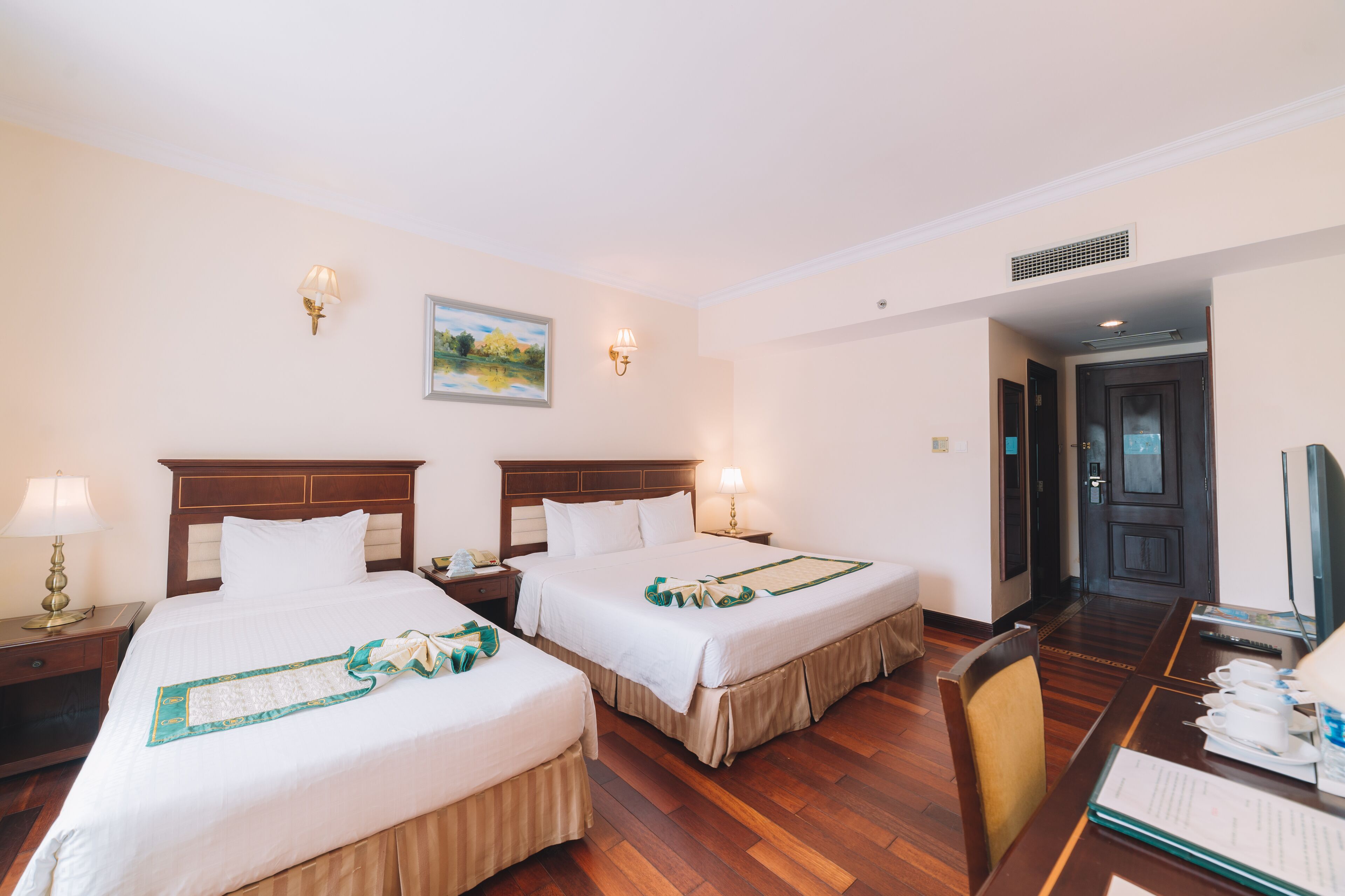 superior triple room | 1 bedroom, minibar, in-room safe, desk