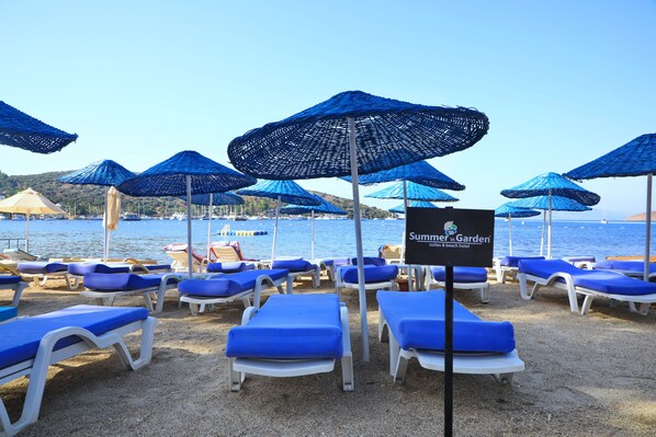 Private beach nearby, sun-loungers, beach umbrellas