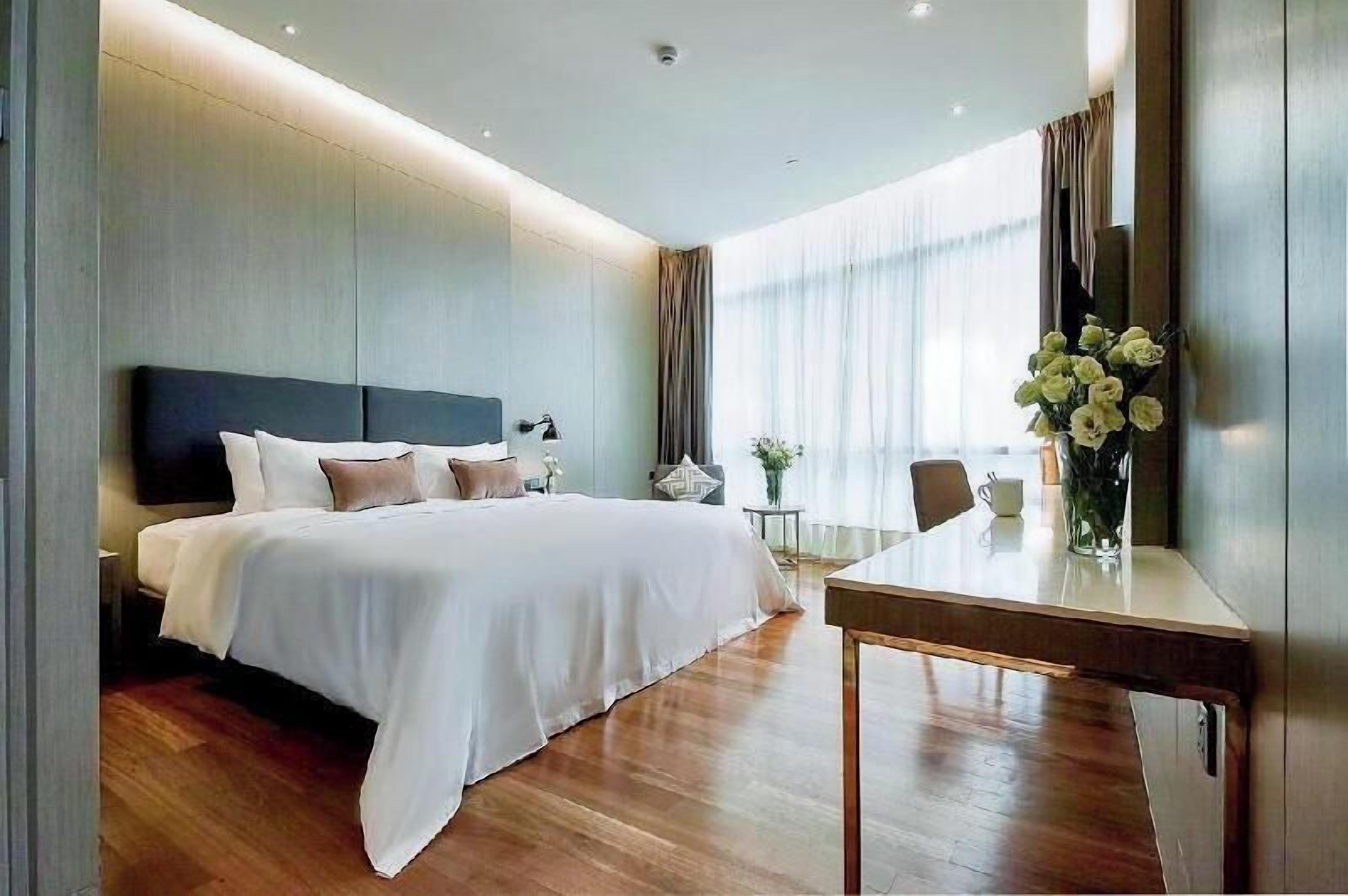 In-room safe, desk, blackout curtains, free WiFi