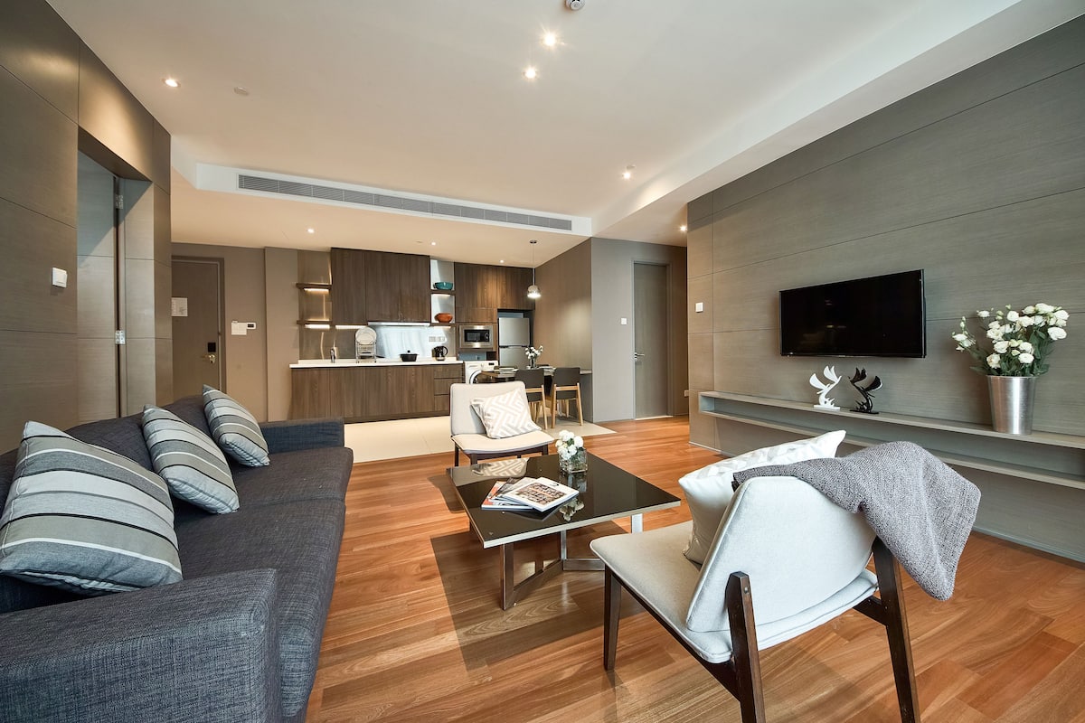 Executive Apartment, 2 Bedrooms | Living area | 40-inch LED TV with satellite channels, TV
