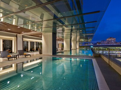 V E Hotel & Residence