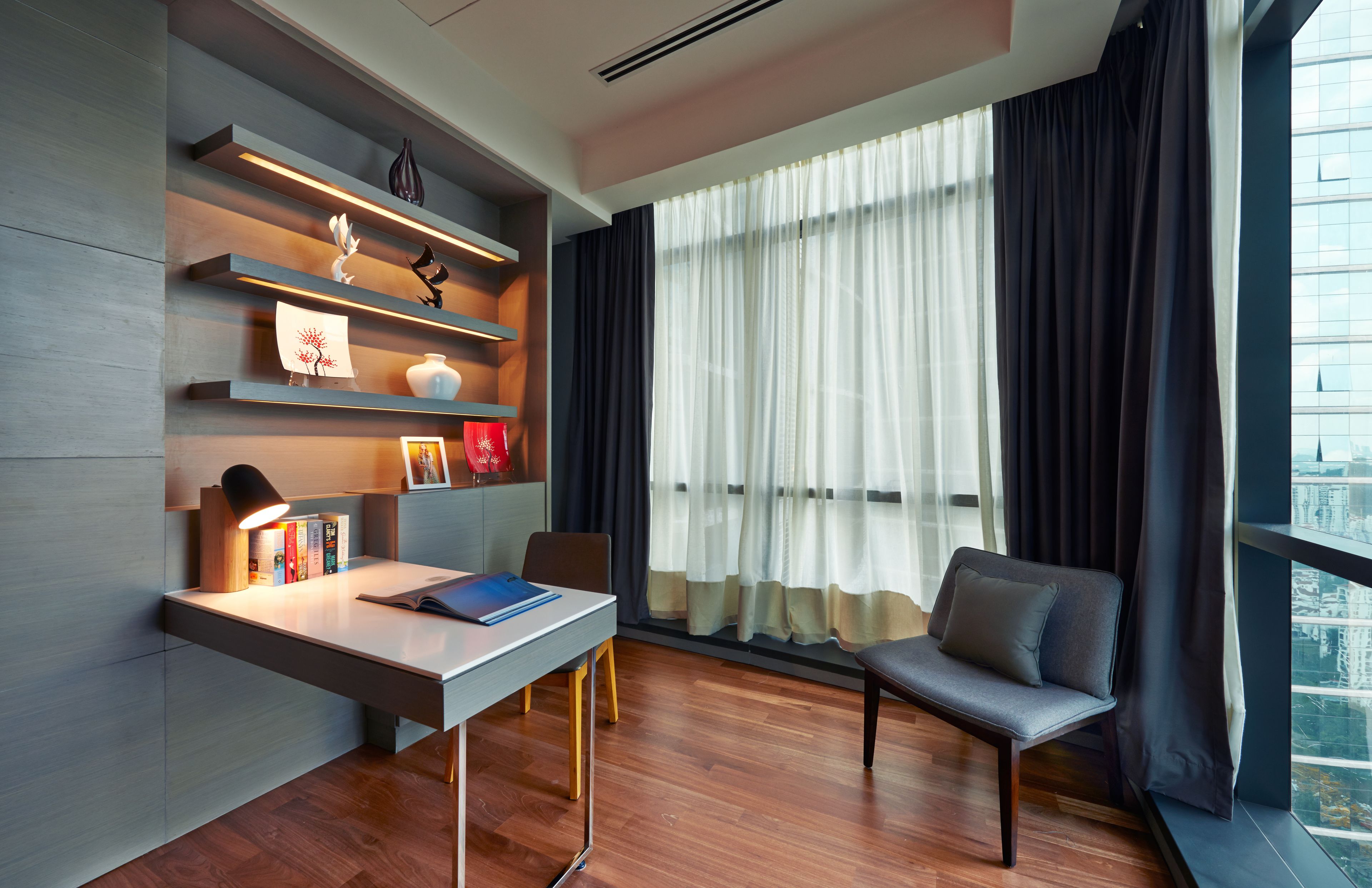 executive apartment, 2 bedrooms | in-room safe, desk, blackout curtains, free wifi