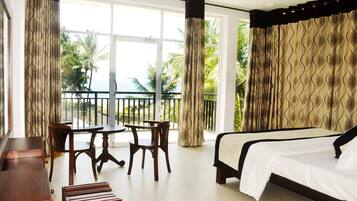 Minibar, desk, soundproofing, rollaway beds