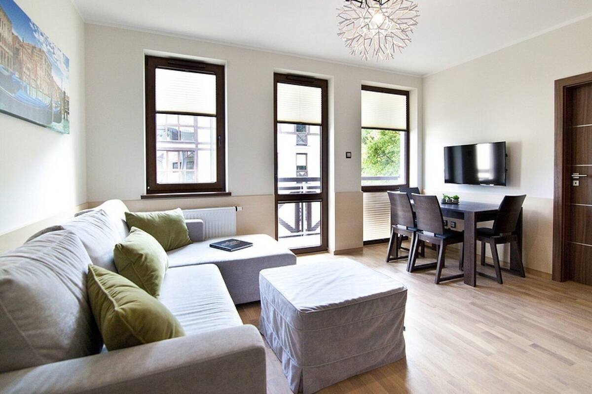 Standard Apartment | Ruang tamu | TV 