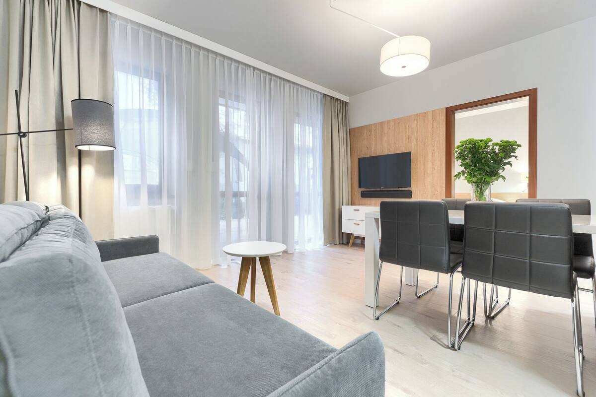 Standard Apartment | Ruang tamu | TV 