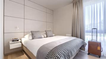 Apartment, 1 Bedroom | Premium bedding, iron/ironing board, free WiFi, bed sheets