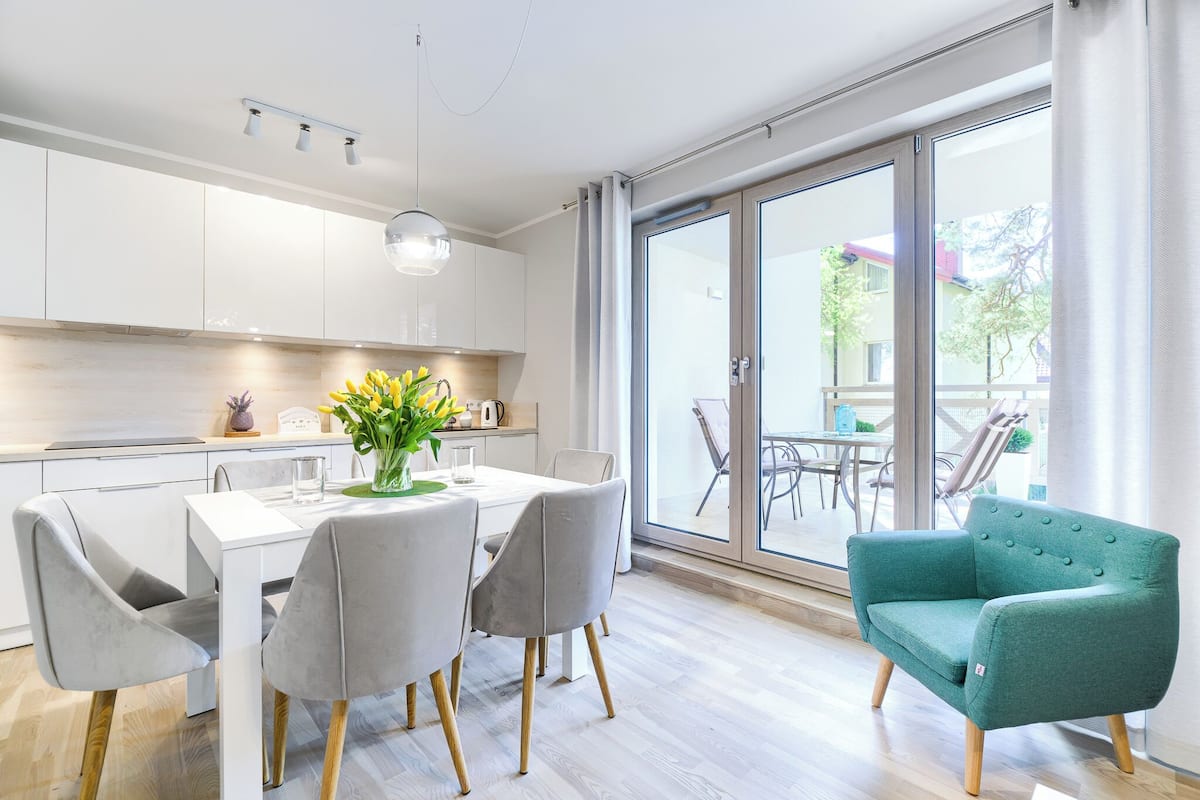 Standard Apartment | Peralatan tempat tidur premium, seterika/papan seterika, Wi-fi percuma 