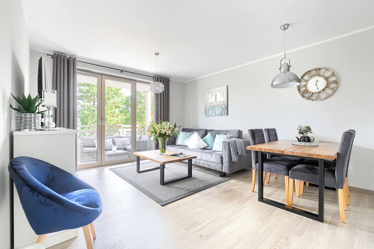 Standard Apartment | Ruang tamu | TV 