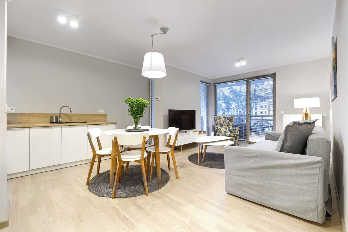 Standard Apartment | Ruang tamu | TV 