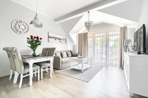 标准公寓 | 起居区 | 电视