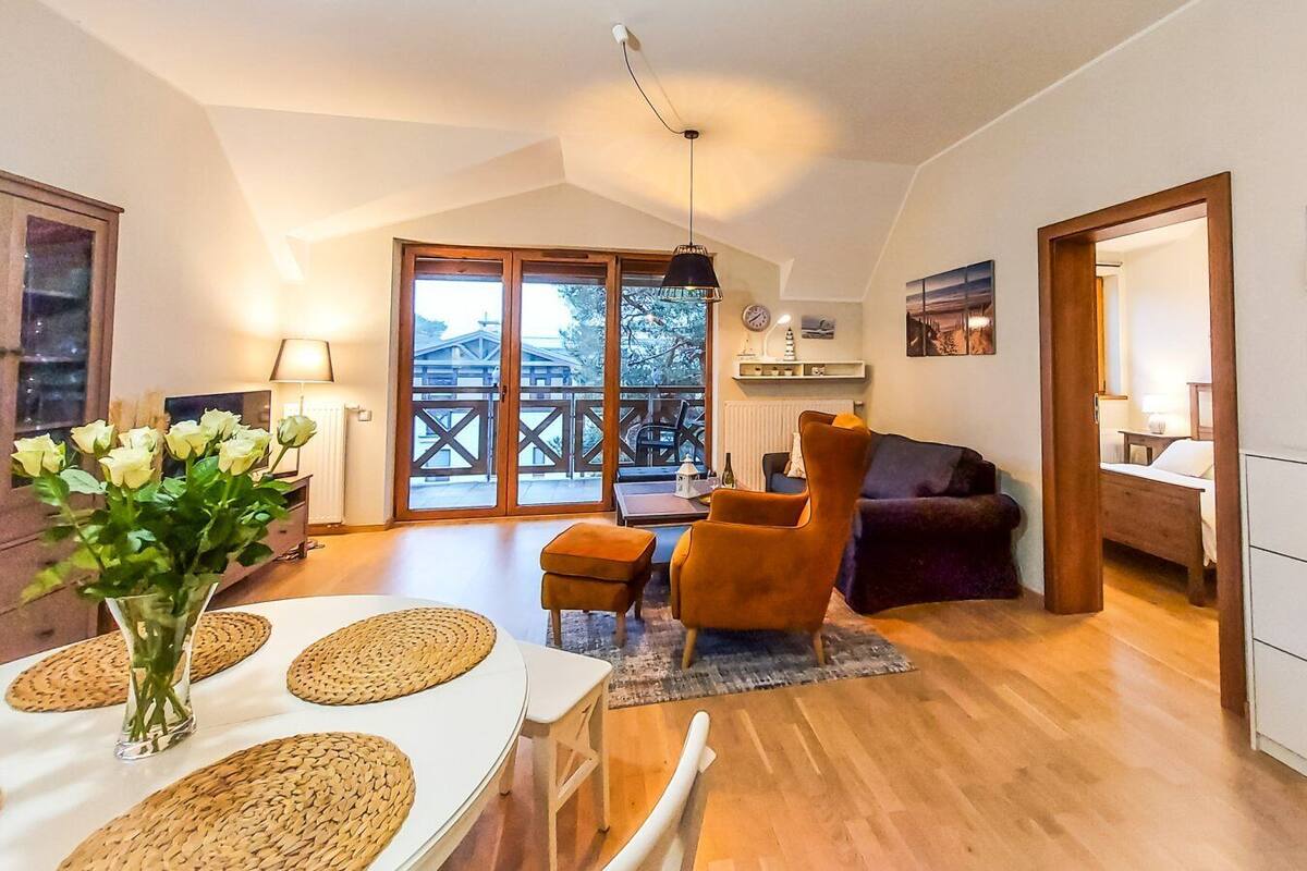 Standard Apartment | Ruang tamu | TV 