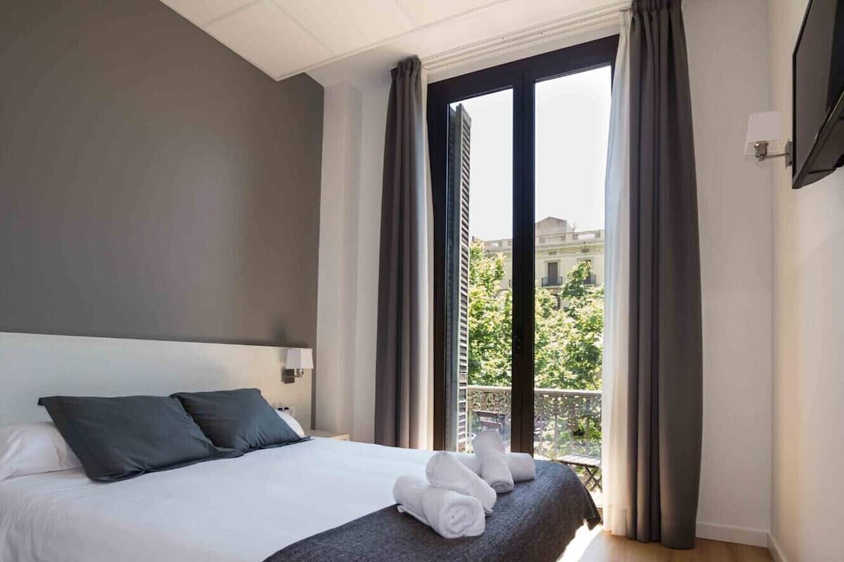In-room safe, blackout curtains, soundproofing, cots/infant beds