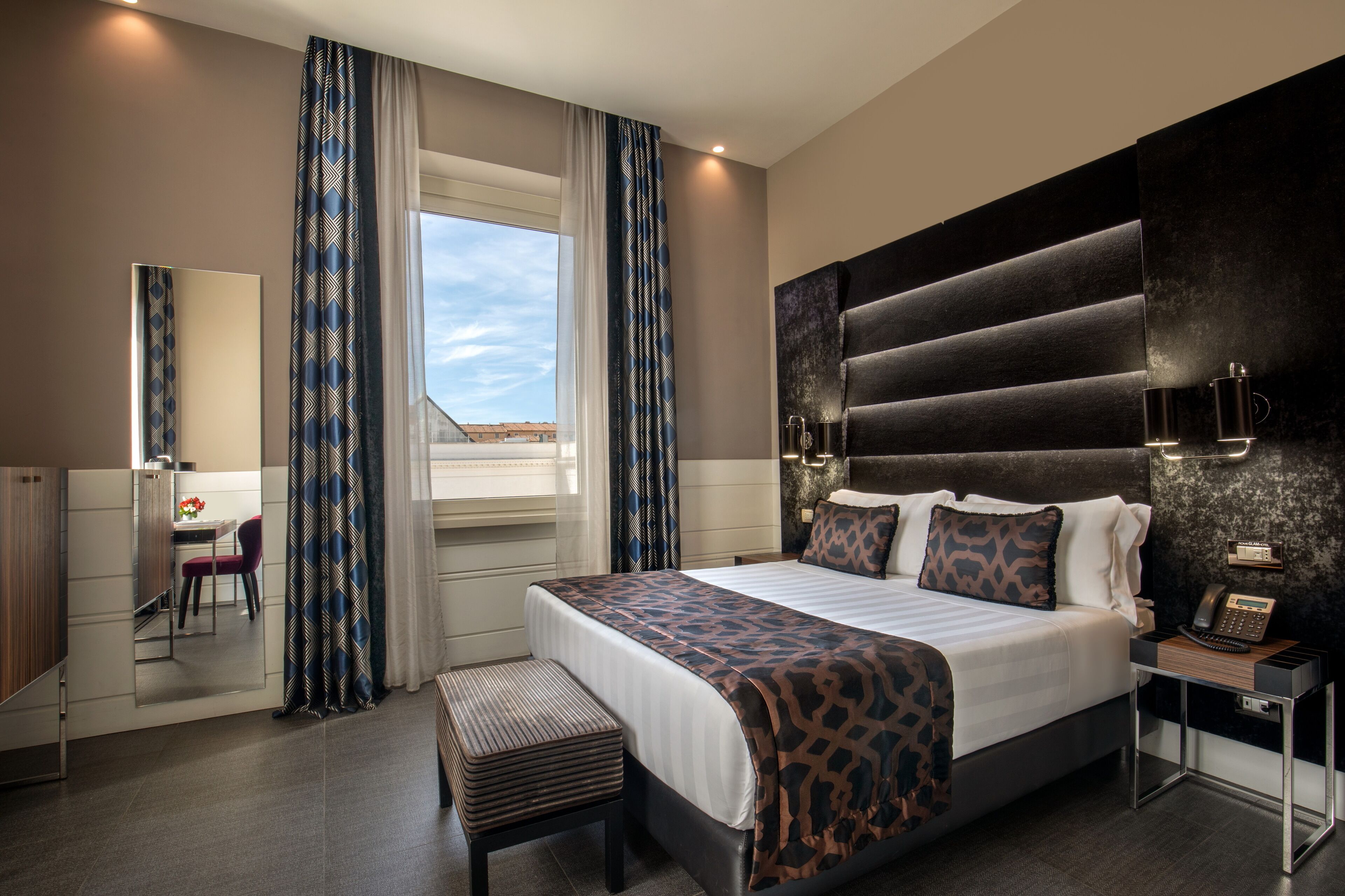 classic room | 1 bedroom, premium bedding, down duvets, minibar