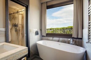 Bathroom - The Tribune, part of JdV by Hyatt (Rome)