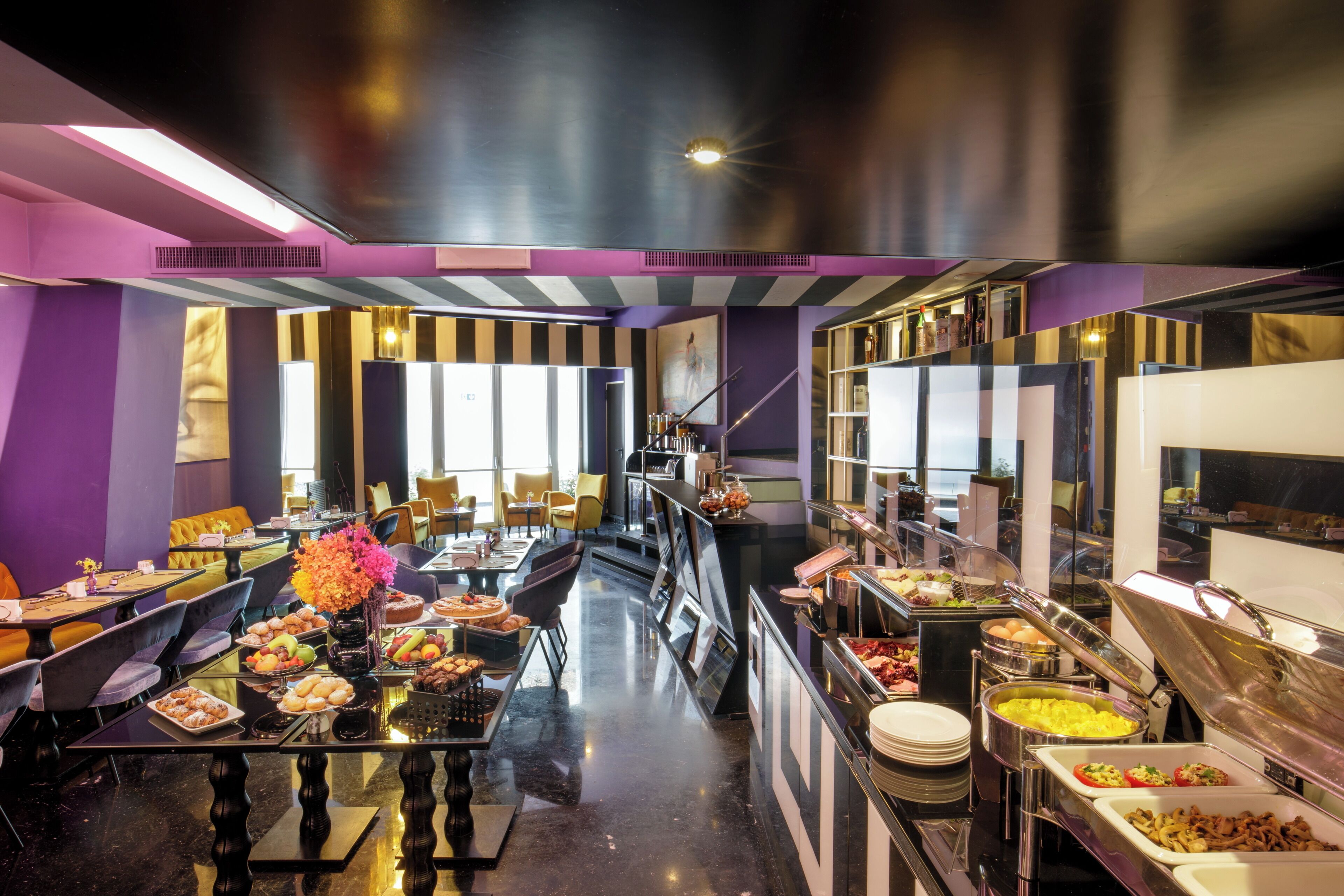 daily buffet breakfast (eur 25 per person)