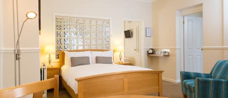 1 bedroom, hypo-allergenic bedding, desk, iron/ironing board