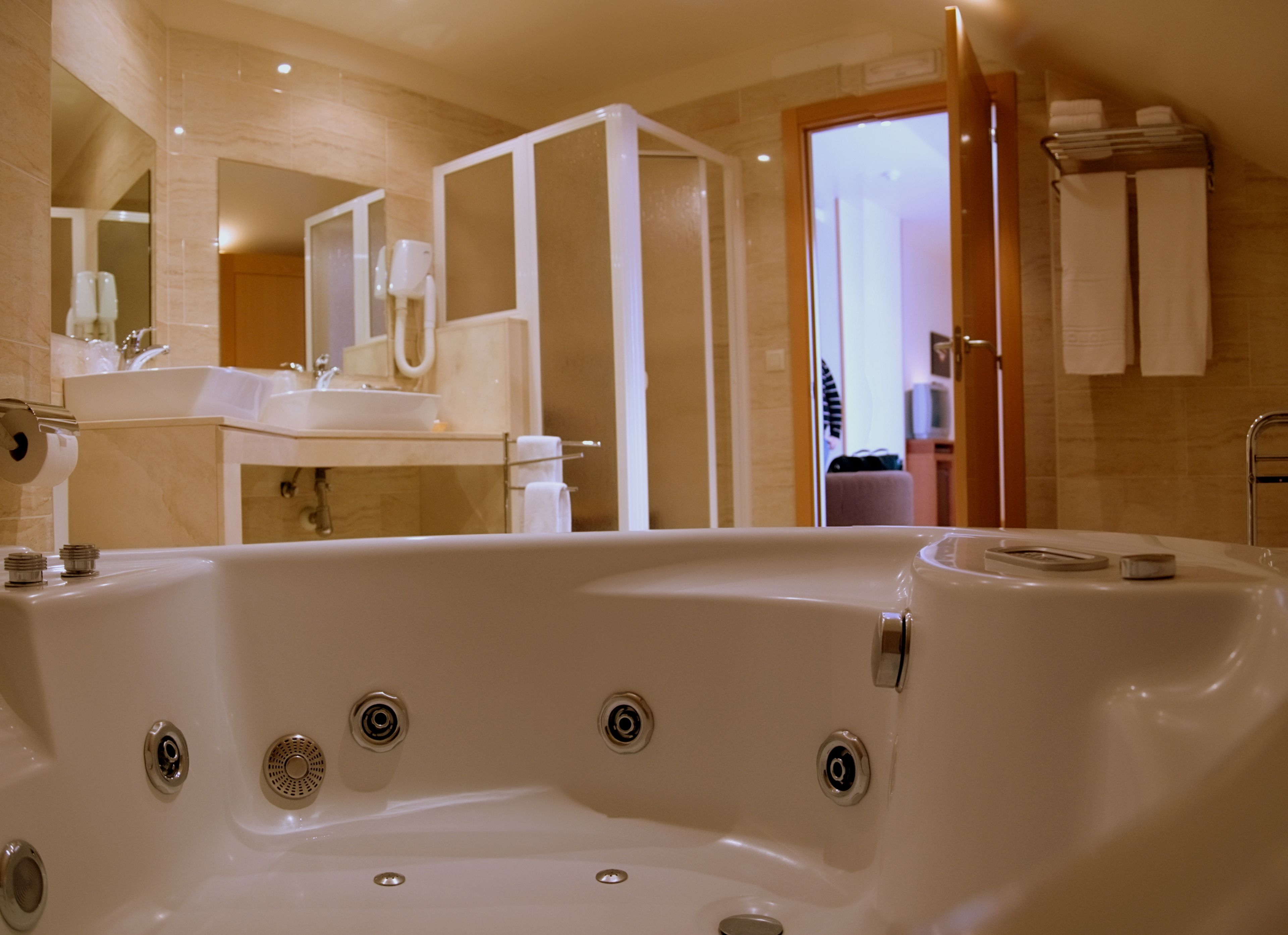 junior studio suite, terrace, sea view | bathroom | free toiletries, hair dryer, bidet, towels