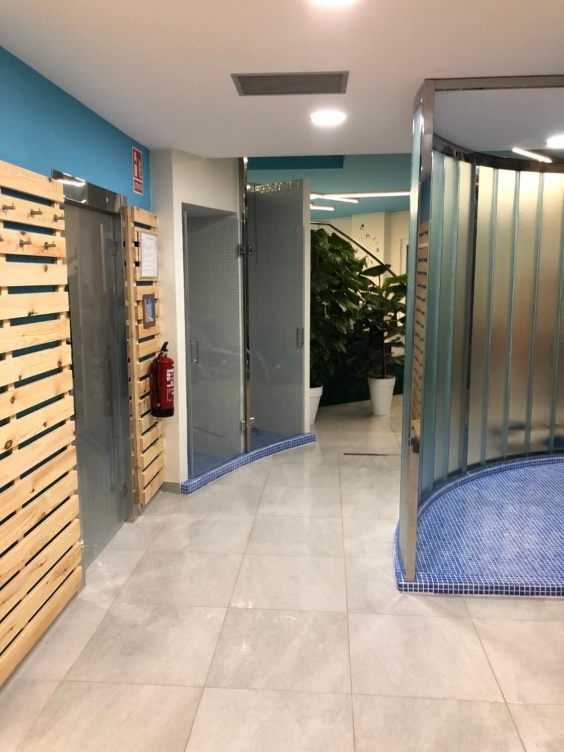 sauna, hot tub, steam room, massages