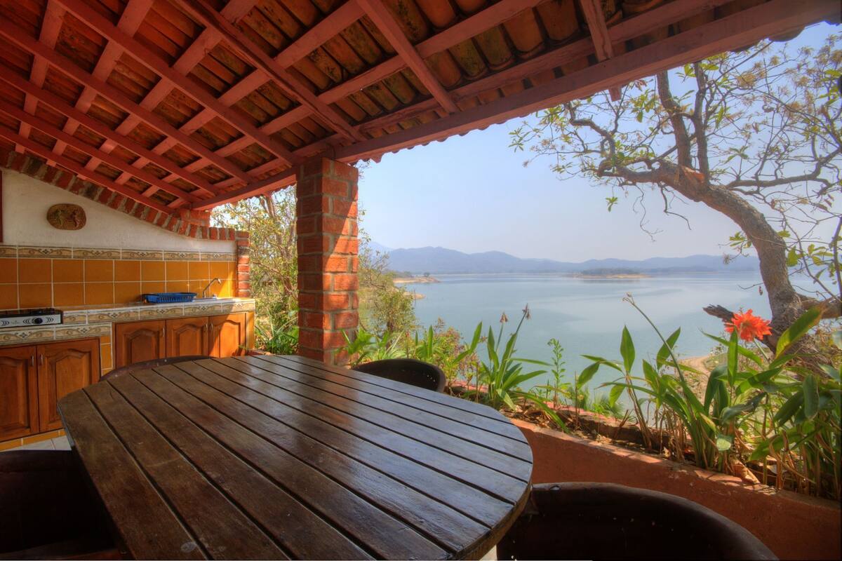 Deluxe Double Room, 2 Double Beds, Kitchenette, Mountain View | Private kitchenette