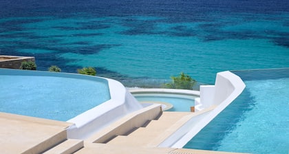 Anax Resort & Spa