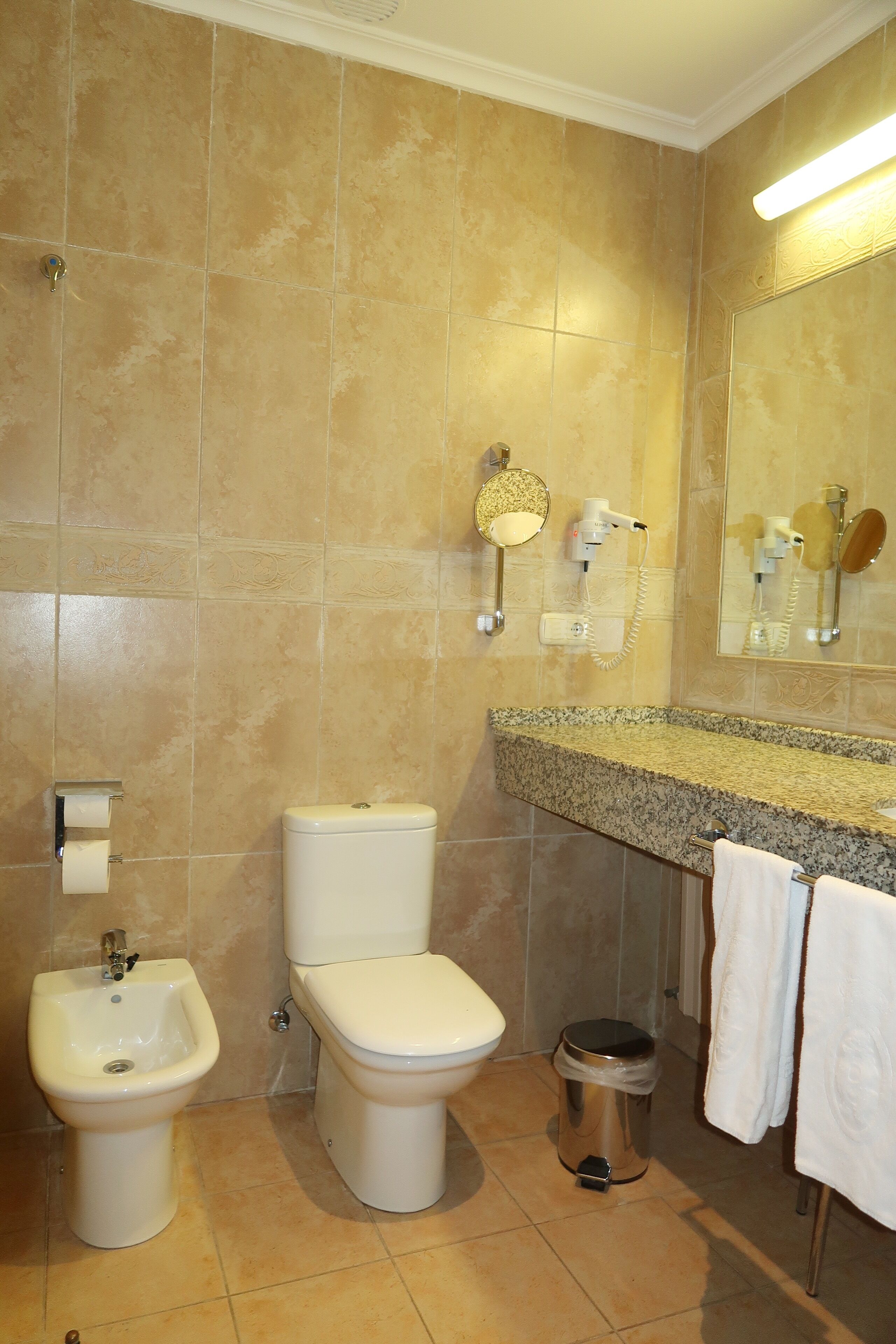 twin room (extra bed) | bathroom | free toiletries, hair dryer, bidet, towels