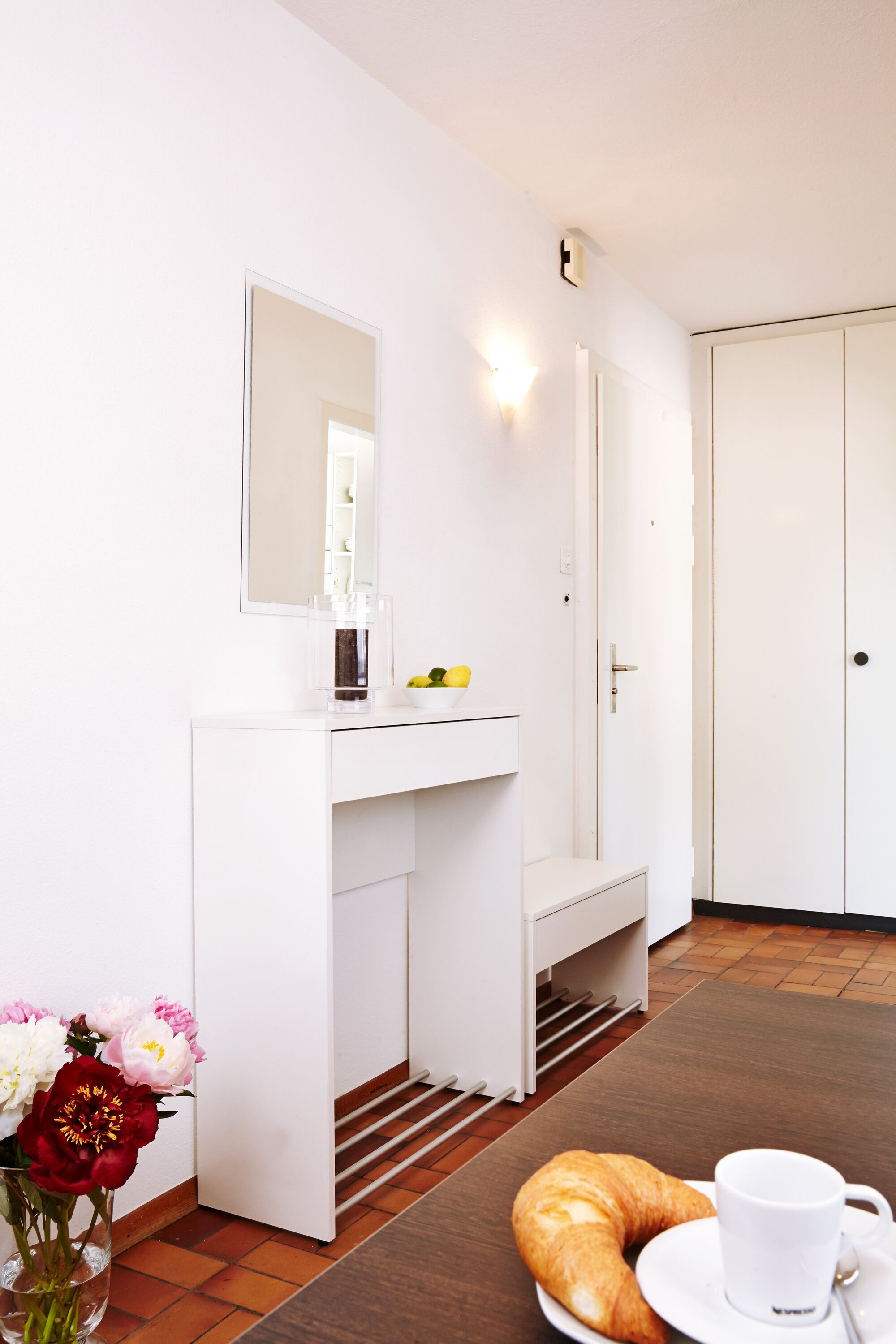 Business 1-Bedroom Apartment | 起居区 | 平板电视