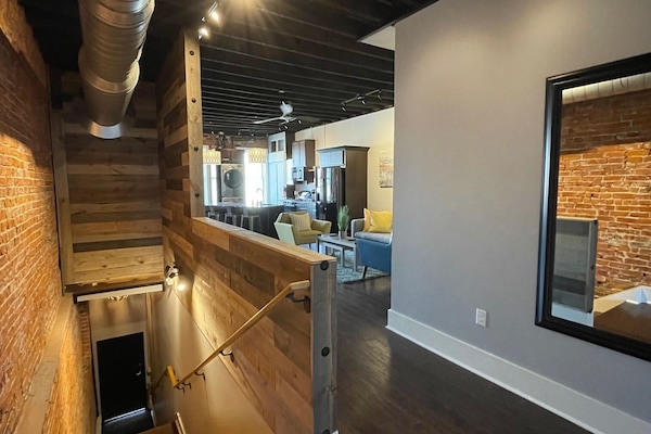 City Condo | Living area | Flat-screen TV