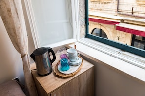 Triple Room, City View | Premium bedding, desk, iron/ironing board, free WiFi - Rooms Tezoro (Dubrovnik)