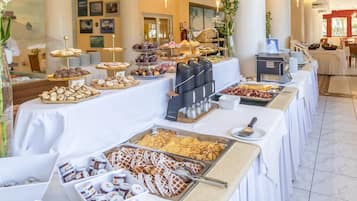 Daily buffet breakfast (EUR 15 per person)