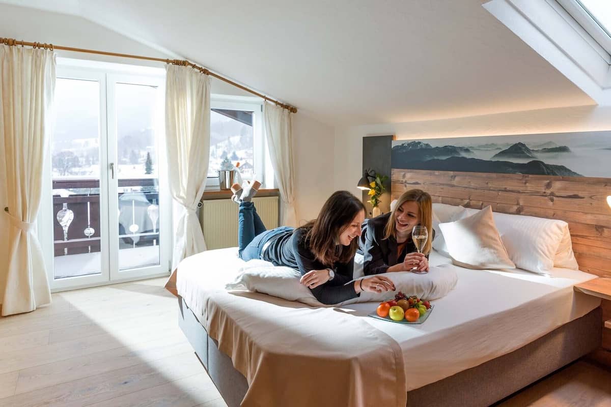 Comfort Suite, 1 Double Bed | 1 bedroom, hypo-allergenic bedding, minibar, in-room safe
