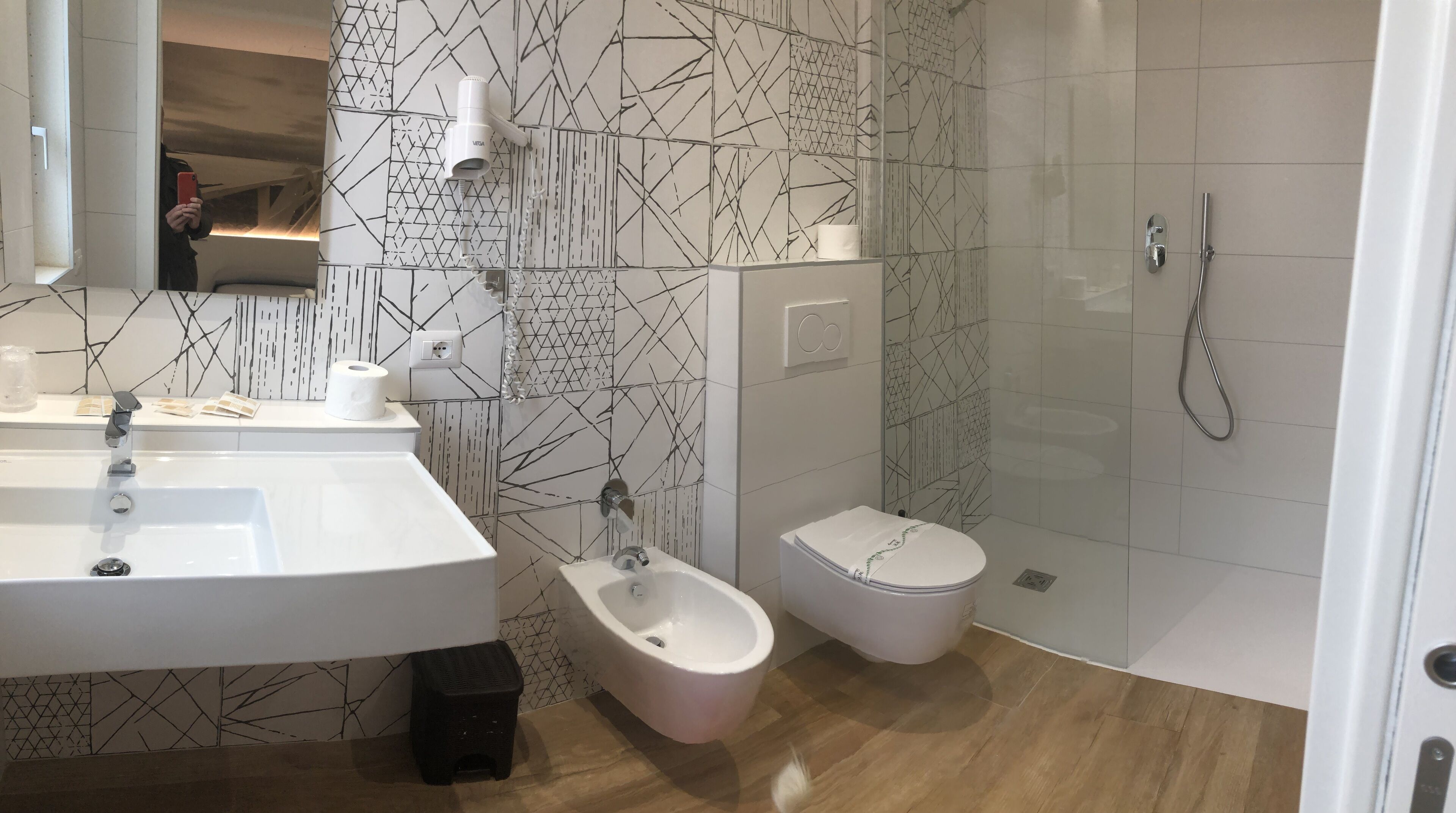 double or twin room | in-room safe, soundproofing, cots/infant beds, free wifi