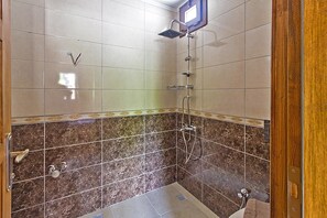 Villa | Bathroom | Shower, towels - Woodhouse Villa (Kas)