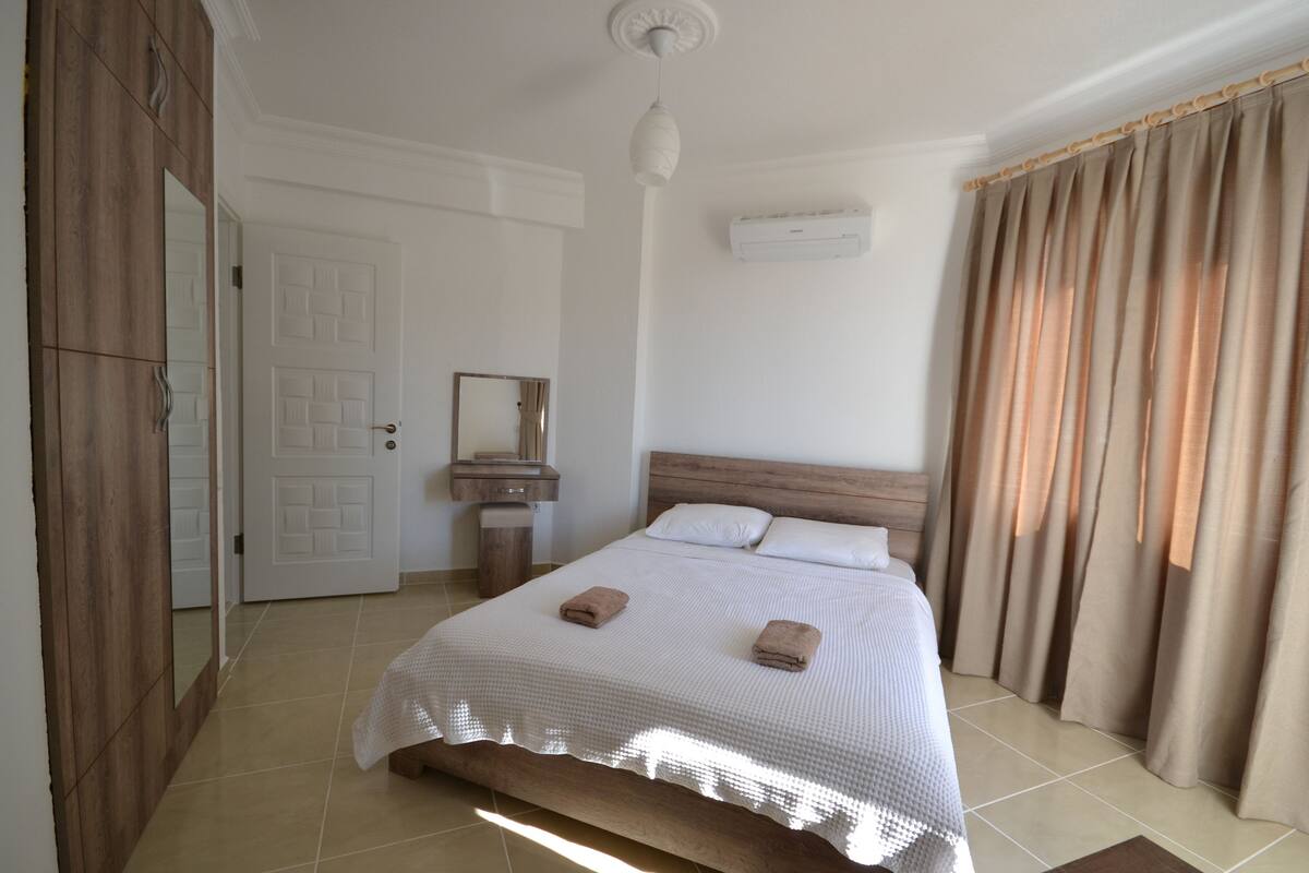 1 bedroom, iron/ironing board, free cots/infant beds, free WiFi