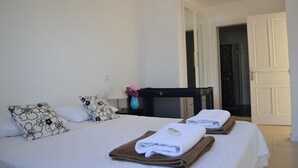 Villa | 5 bedrooms, desk, iron/ironing board, cribs (free) - Villa Basil (Kas)