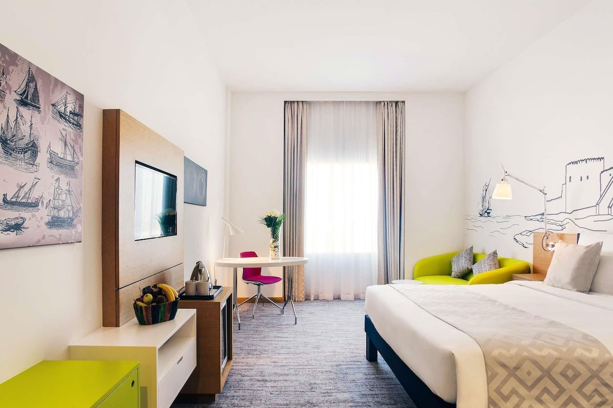 Executive Suite, 1 Double Bed | Premium bedding, in-room safe, desk, soundproofing