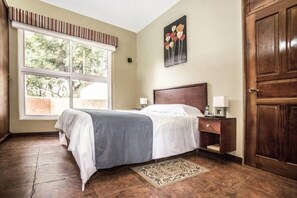 In-room safe, iron/ironing board, free WiFi - Stanza Hotel & Spa (Santa Catarina Pinula)