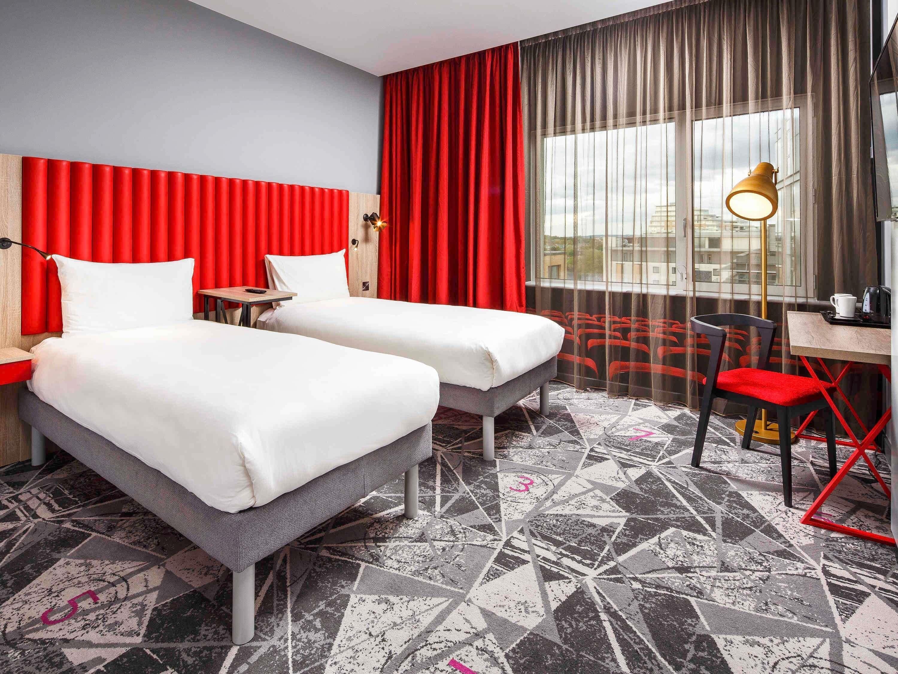 Room, 2 Single Beds (The Duet) | Desk, laptop workspace, blackout curtains, soundproofing