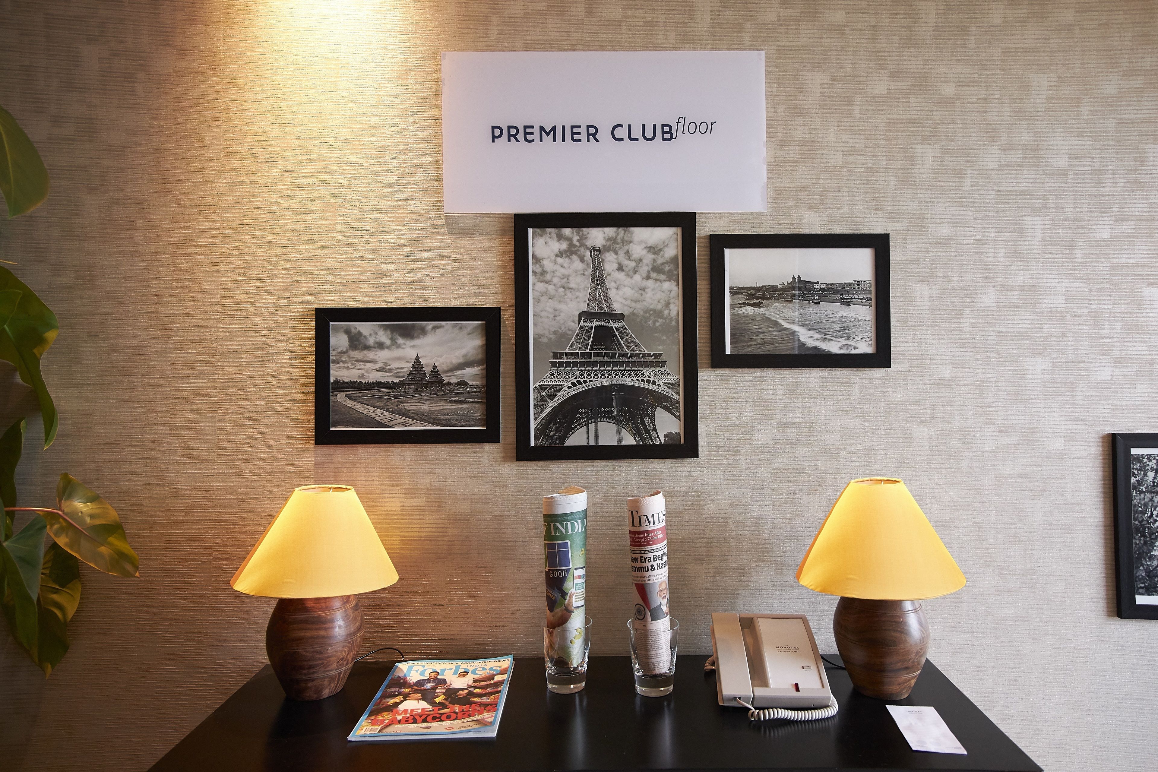 executive room king bed with additional privileges | 1 bedroom, premium bedding, minibar, in-room safe