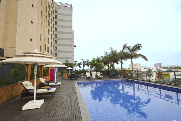 Deluxe Room (Higher Floor- Sweet Bed by ibis) | View from room