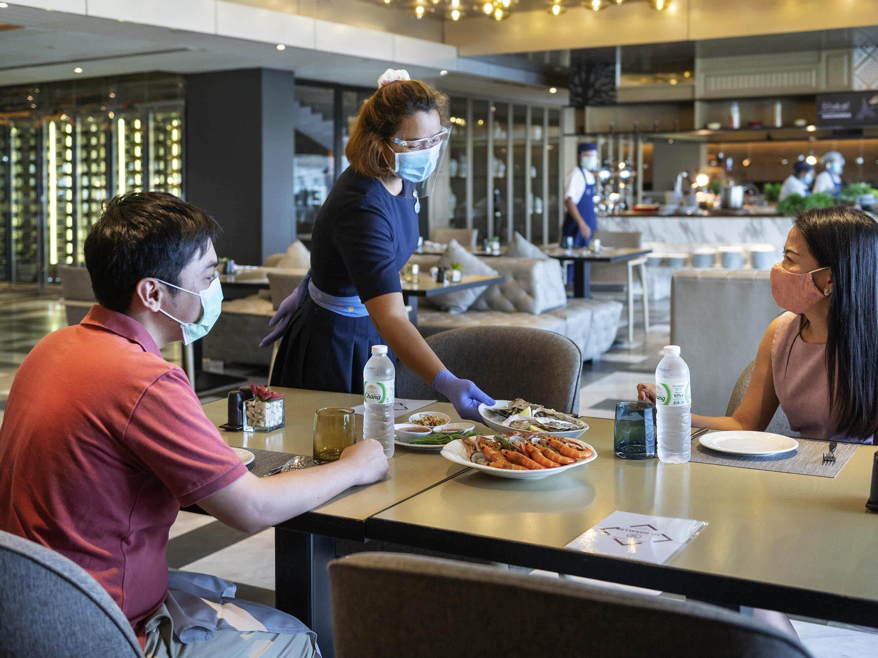 Breakfast, lunch, dinner served; international cuisine 