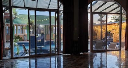 Hotel La Ribiera del Lago Peten Itza