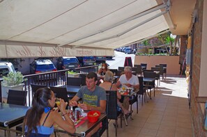 Servei de restauració a l'aire lliure