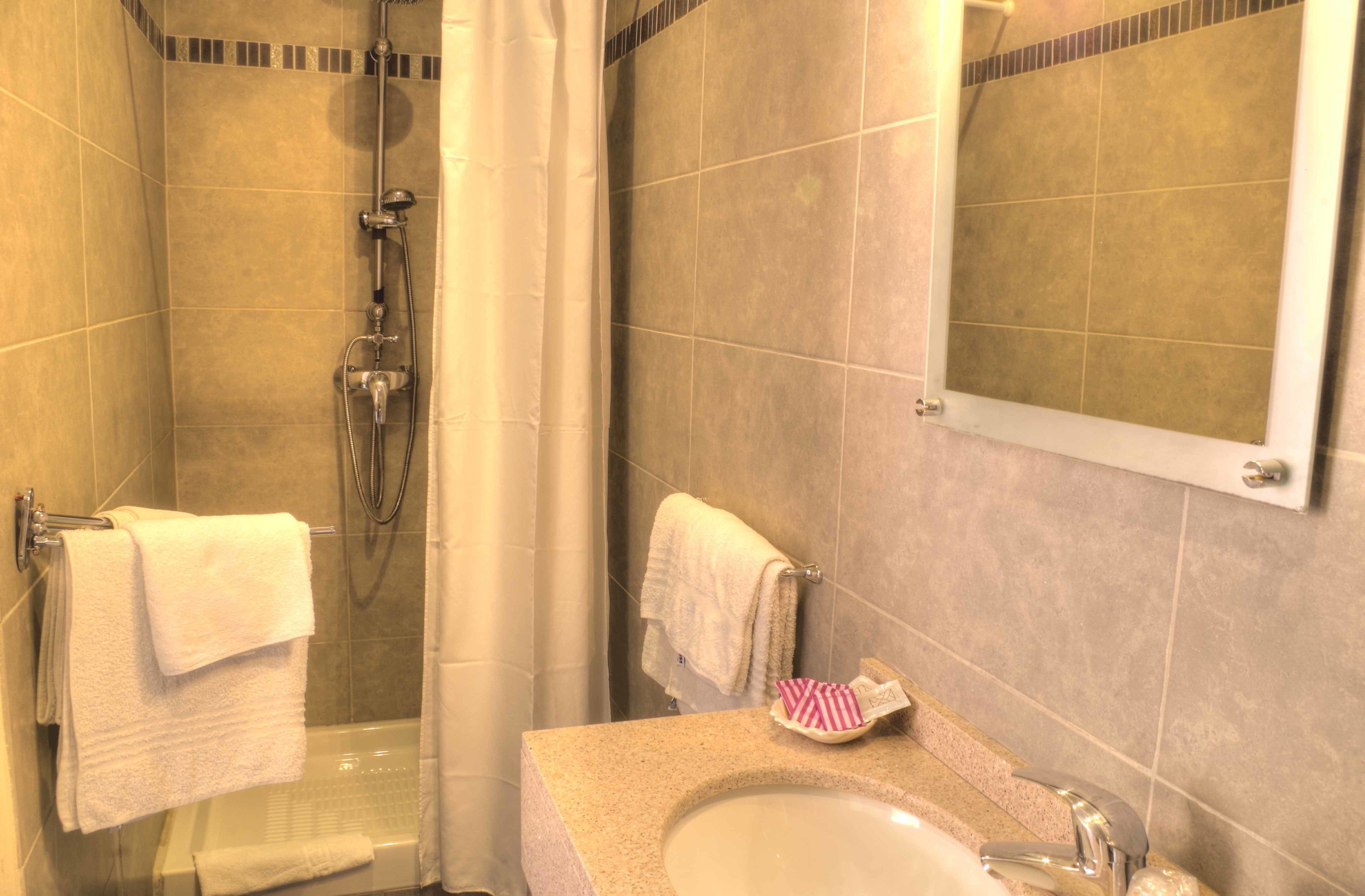 family room | bathroom | free toiletries, hair dryer, towels