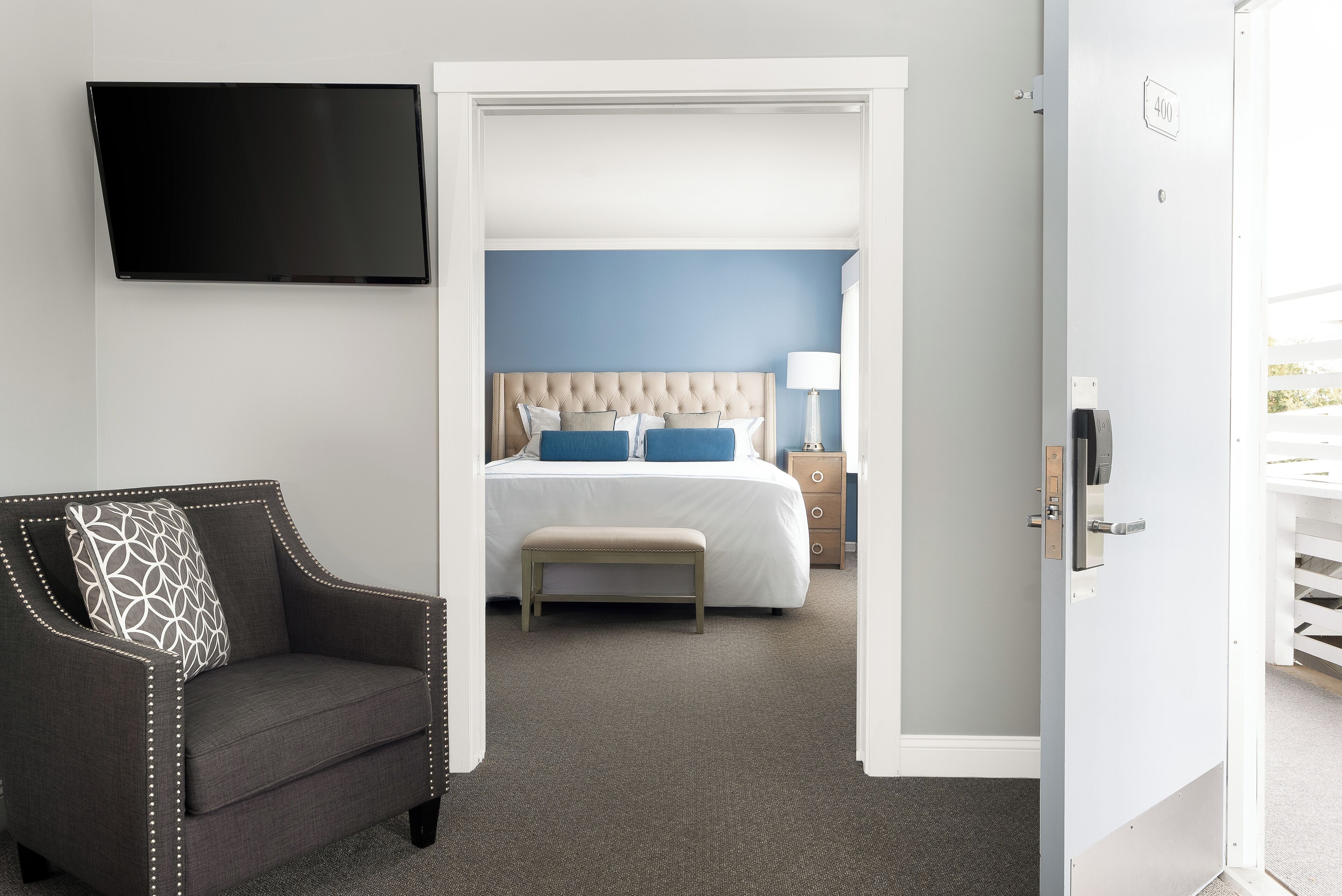 egyptian cotton sheets, premium bedding, pillow-top beds, desk